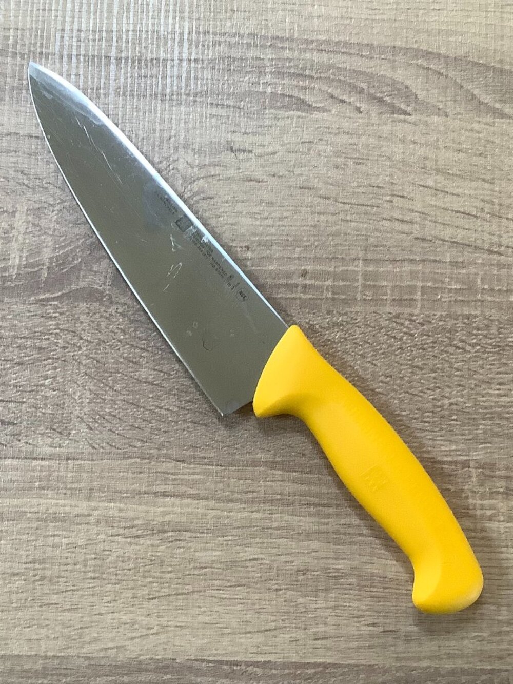 ZWILLING J.A. Henckels Twin Master 8" Chefs Knife yellow Commercial grade